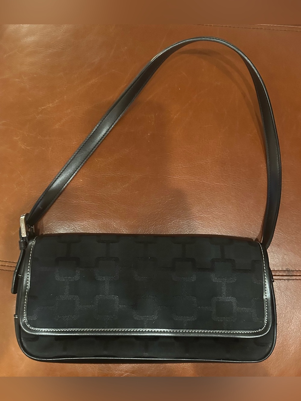 VTG Nine West Black Shoulder Bag with Geometric Jacquard